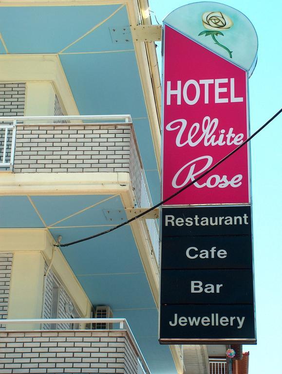 Hotel White Rose Beach Olympiakí Aktí Exteriör bild