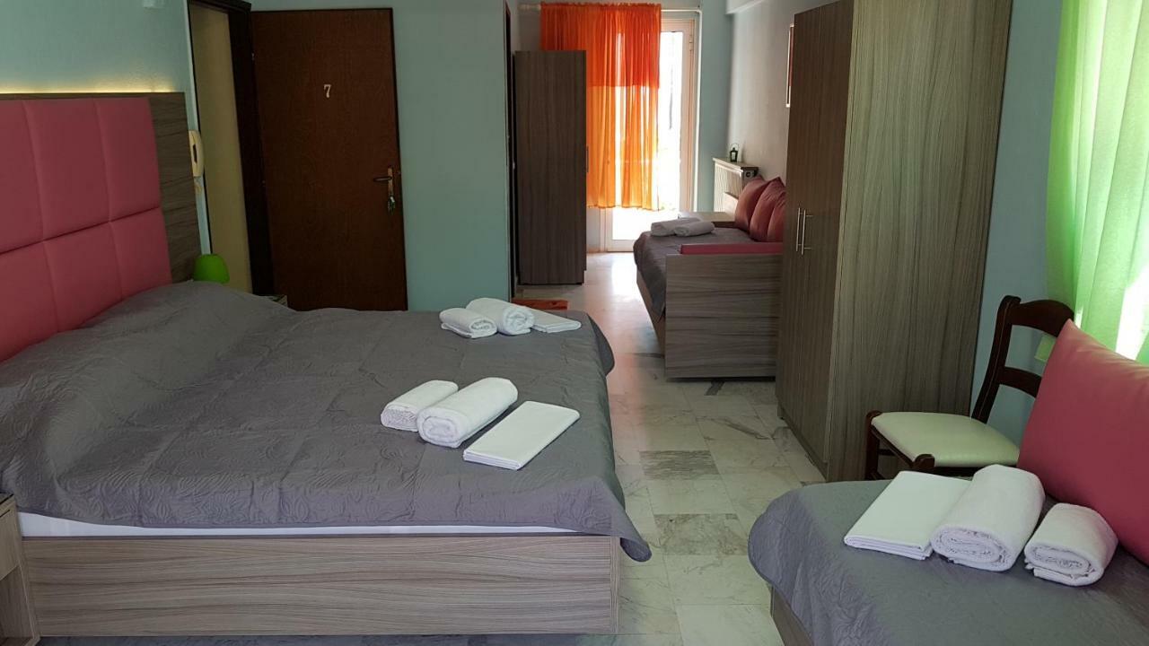 Hotel White Rose Beach Olympiakí Aktí Exteriör bild